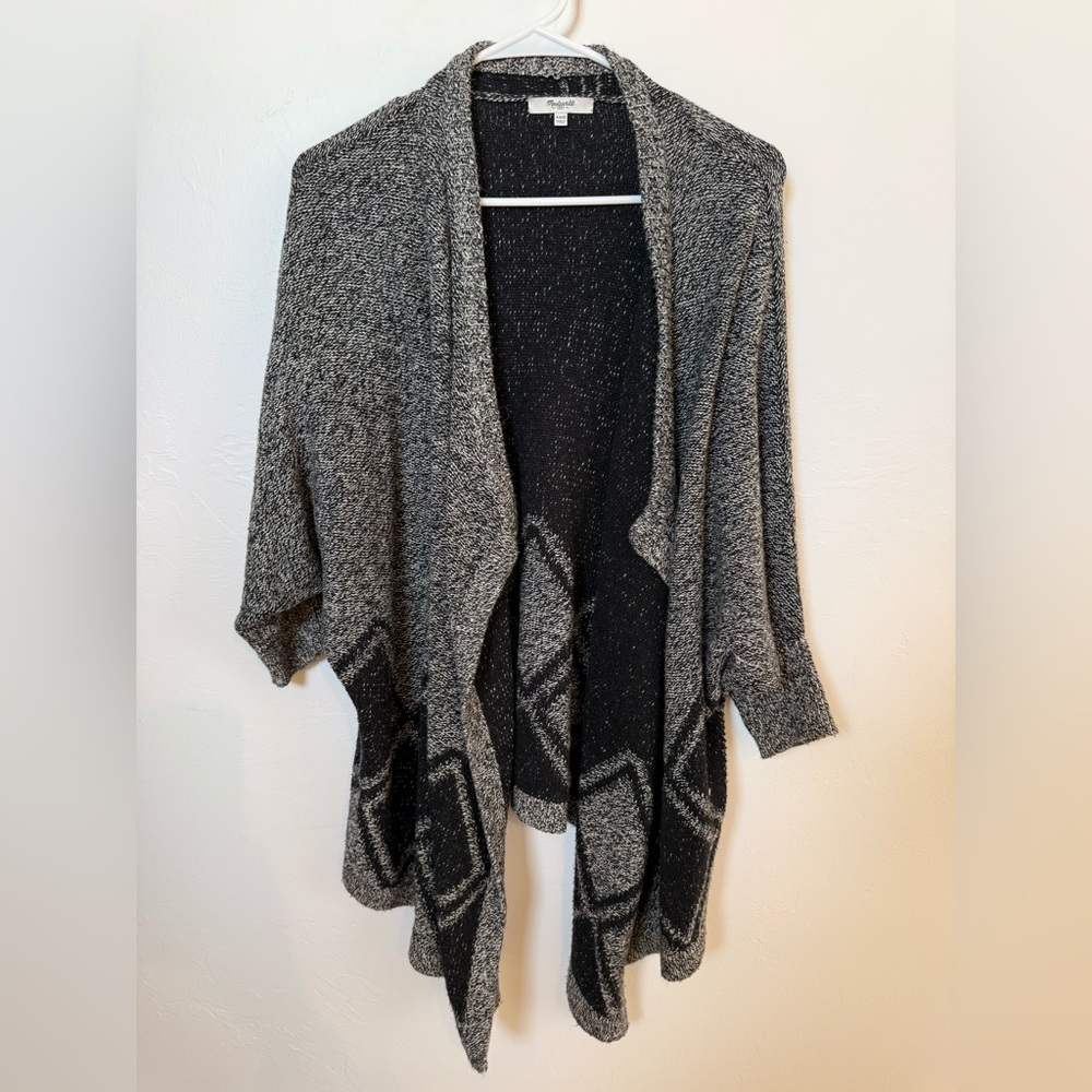 Women's Black and Gray Sweater